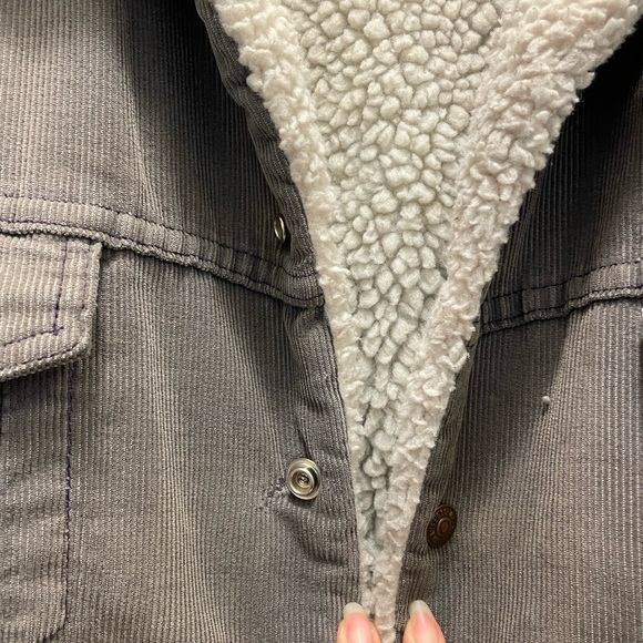 Vintage Levi's Men's Gray Sherpa Jacket - Picture 8 of 8